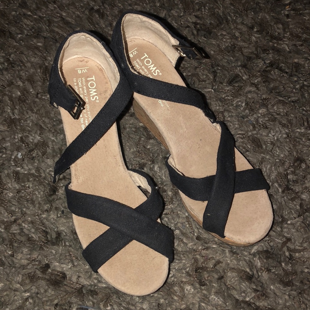 black toms wedges